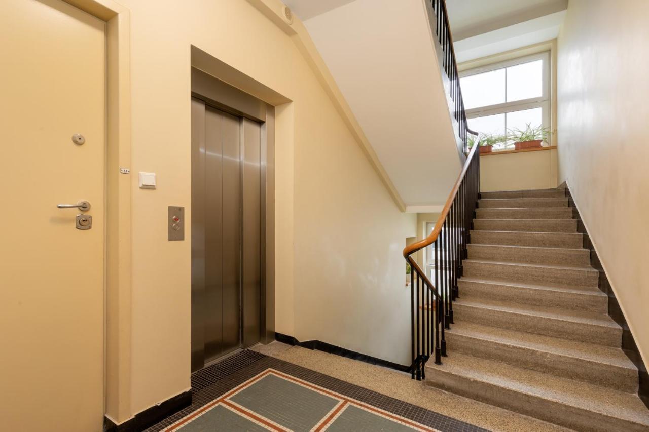 Rent Like - Solec 101 Leilighet *